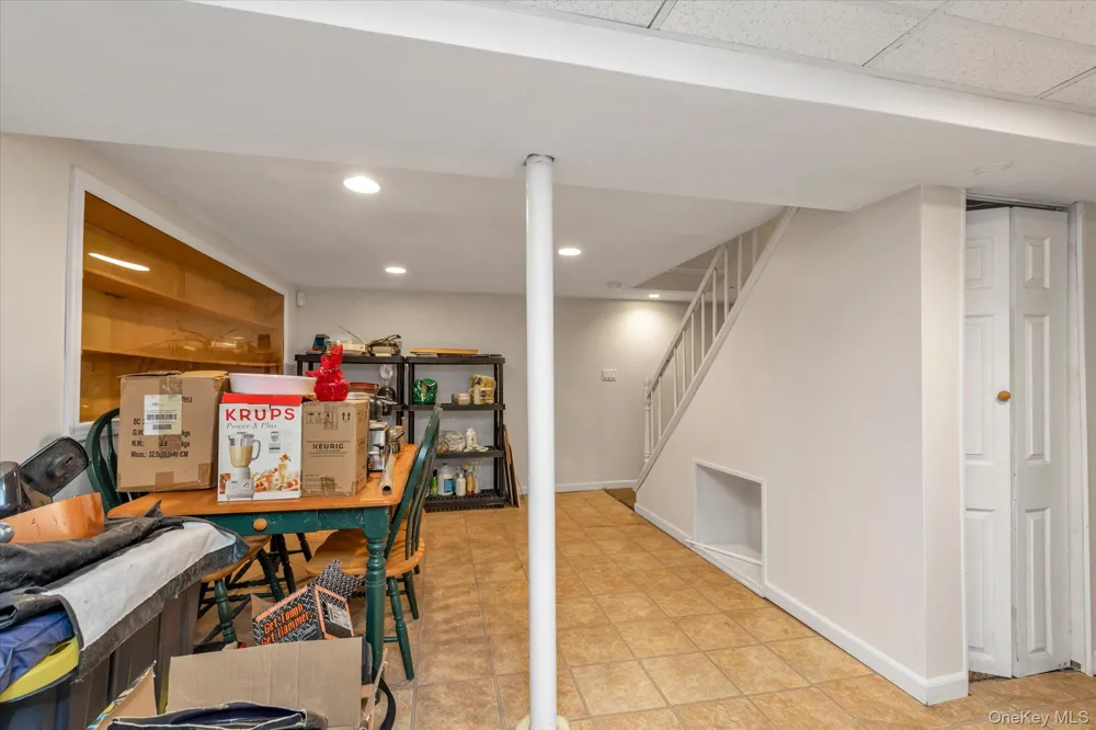 1 Windsor Place Lynbrook, NY 11563