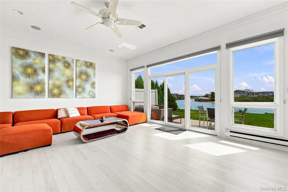1 Victoria #1 Amityville, NY 11701