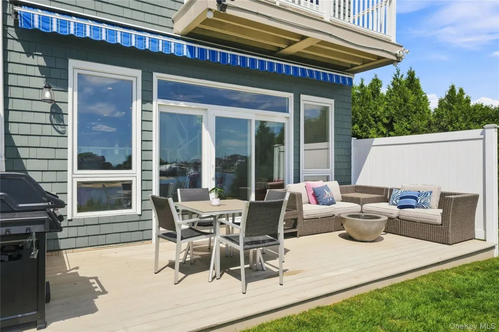 1 Victoria #1 Amityville, NY 11701