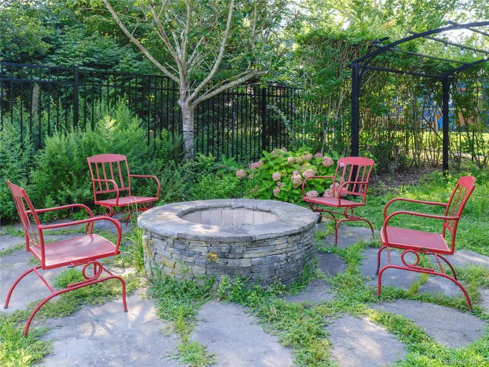 435 Sound Road Greenport, NY 11944