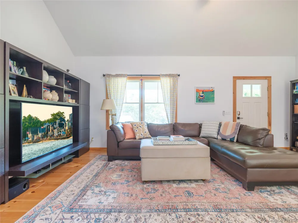435 Sound Road Greenport, NY 11944