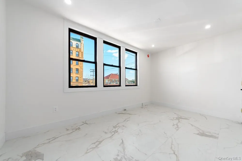 315 Riverside Boulevard #5 Long Beach, NY 11561