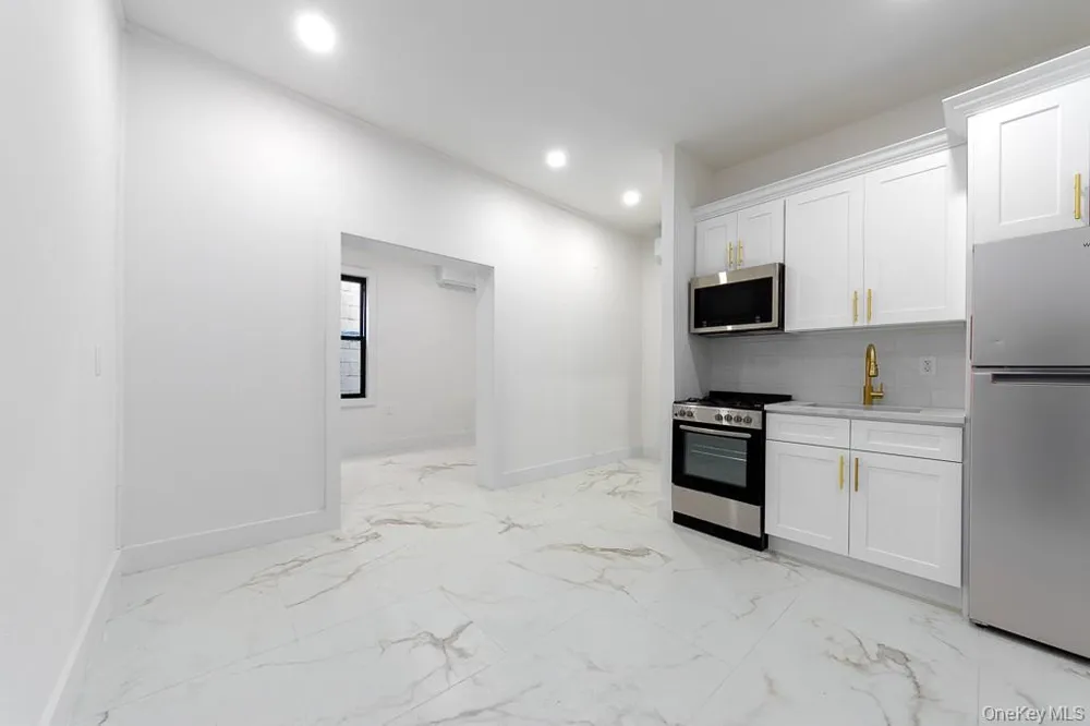 315 Riverside Boulevard #5 Long Beach, NY 11561