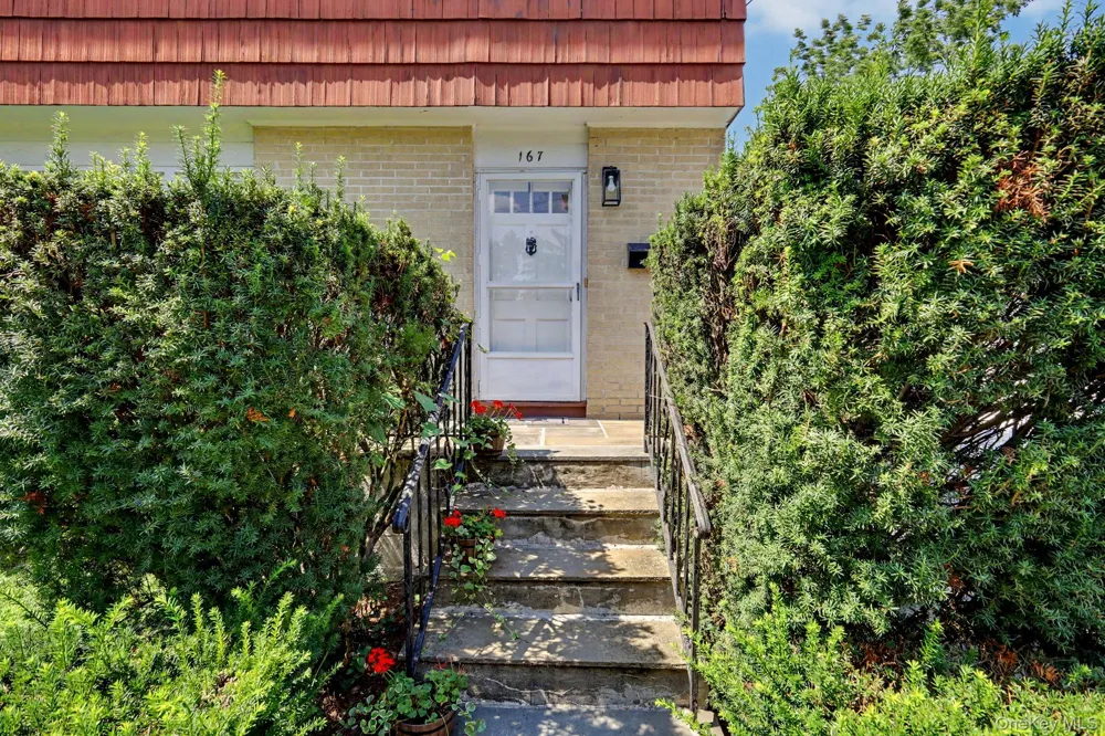 167 Gaylor Road Scarsdale, NY 10583