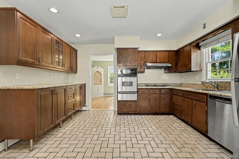 167 Gaylor Road Scarsdale, NY 10583