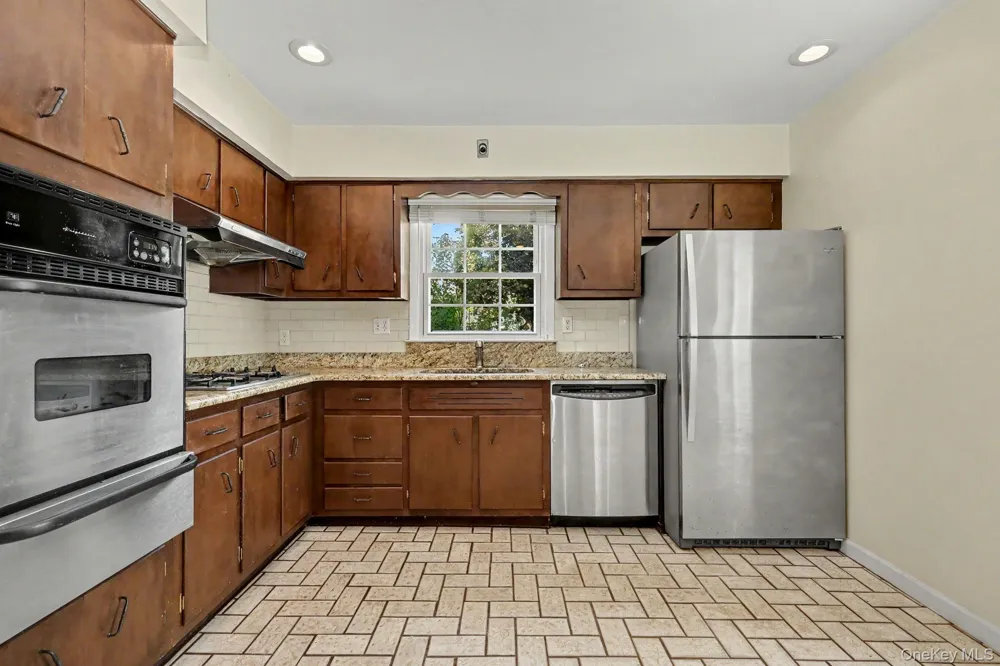 167 Gaylor Road Scarsdale, NY 10583