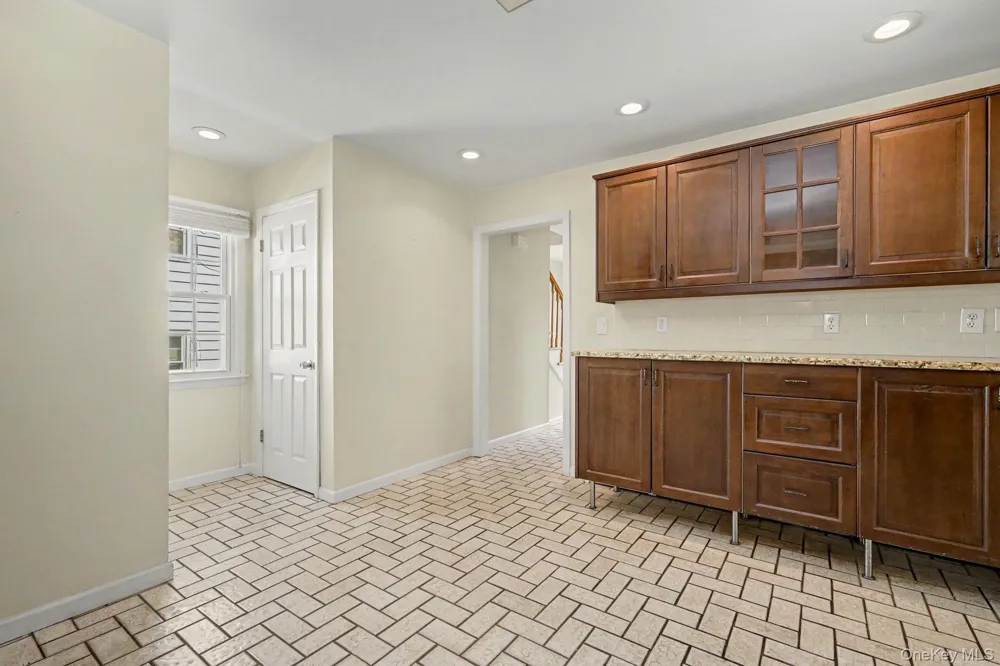 167 Gaylor Road Scarsdale, NY 10583