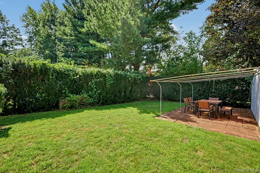 167 Gaylor Road Scarsdale, NY 10583