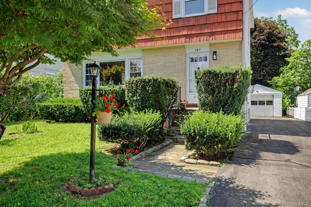 167 Gaylor Road Scarsdale, NY 10583