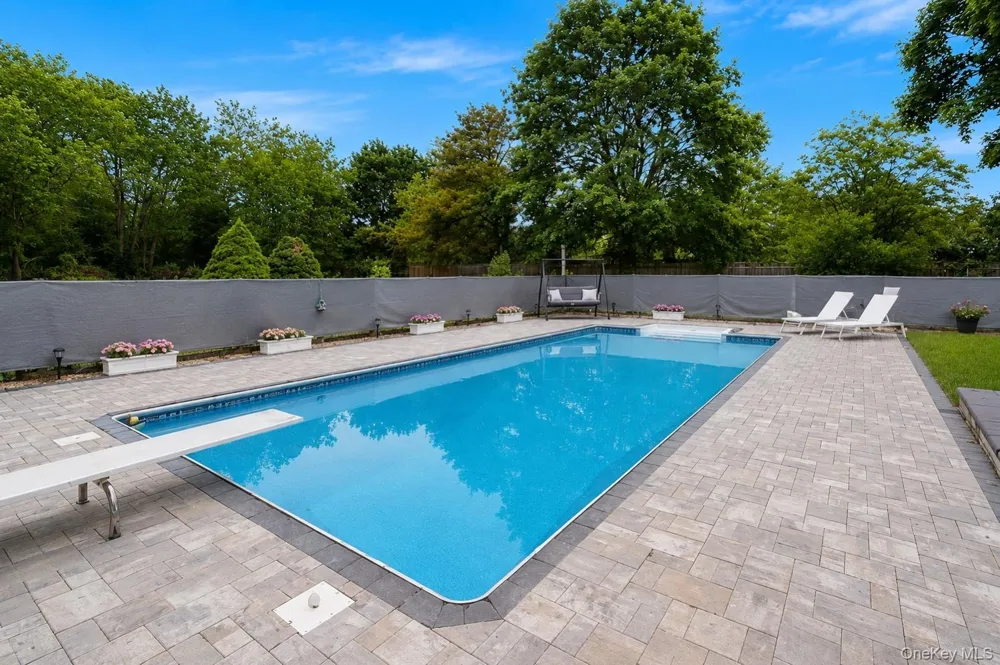 25 Charter Avenue Dix Hills, NY 11746