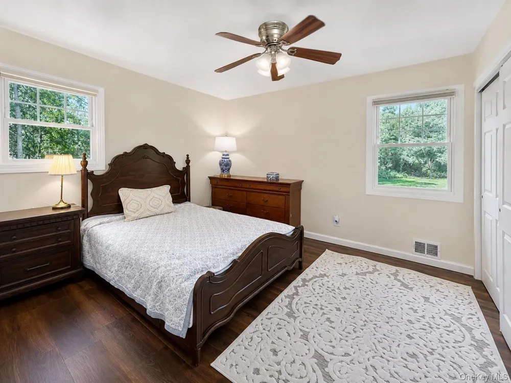 25 Charter Avenue Dix Hills, NY 11746