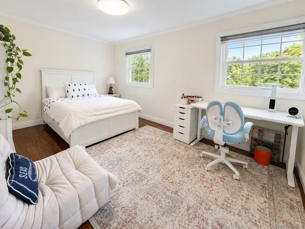 25 Charter Avenue Dix Hills, NY 11746