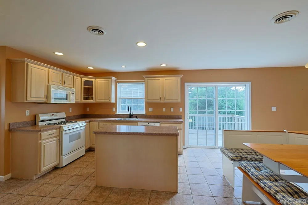 173 Creamery Pond Road Chester, NY 10918