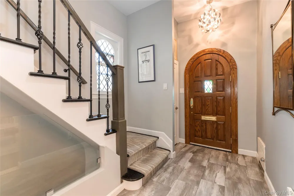 381 Woodmere Boulevard Woodmere, NY 11598