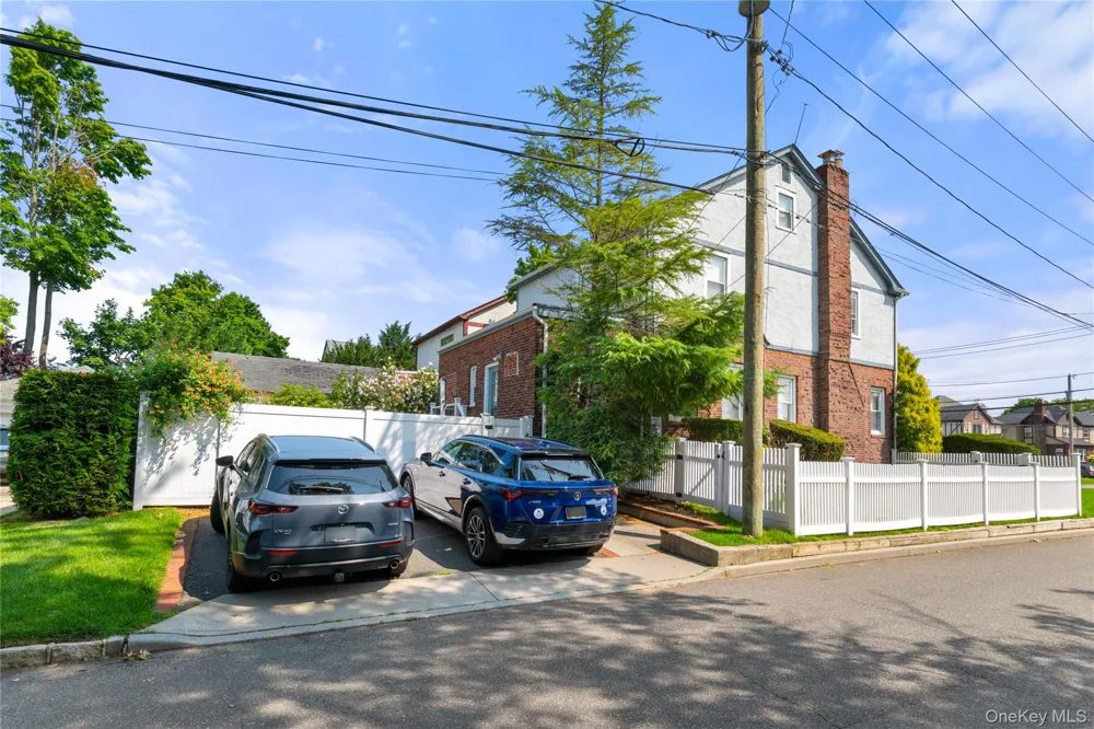 381 Woodmere Boulevard Woodmere, NY 11598