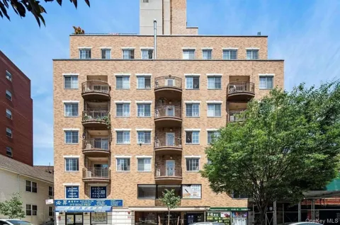 14105 Cherry Avenue #5F