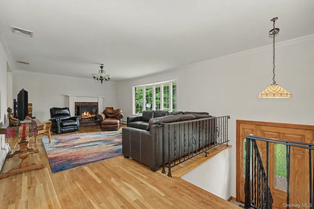 41 Fenwood Road Mahopac, NY 10541