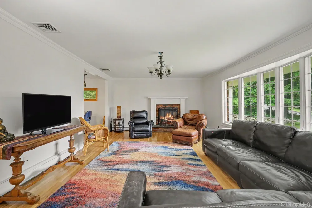 41 Fenwood Road Mahopac, NY 10541
