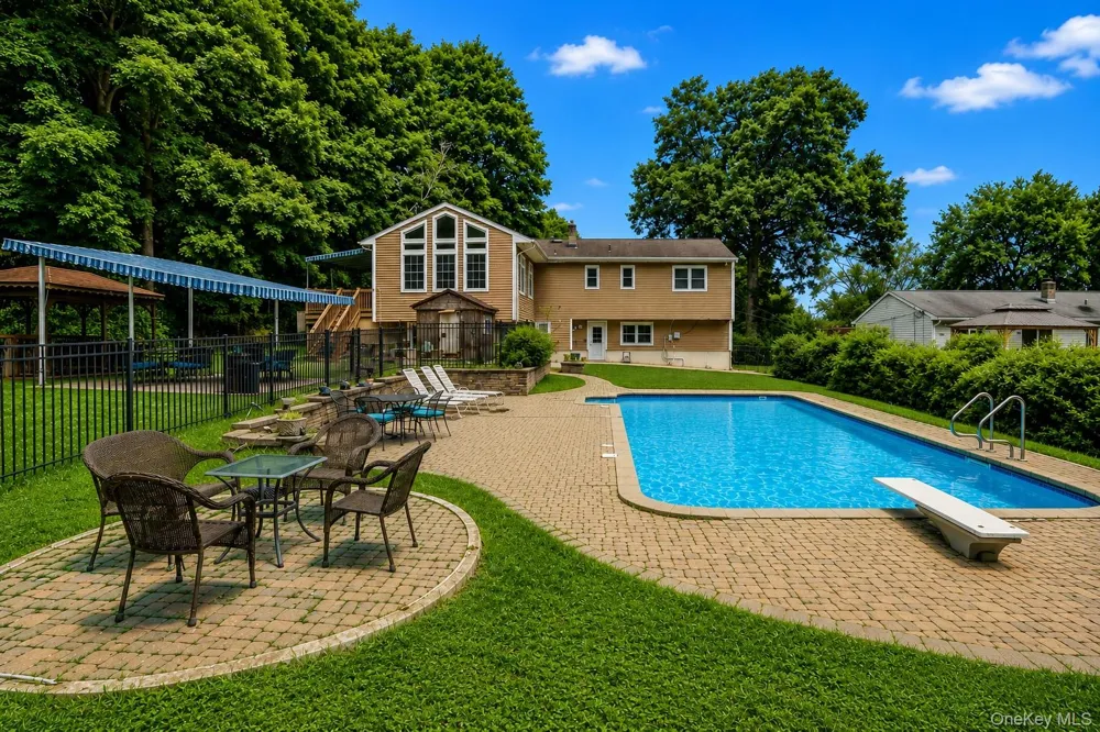 41 Fenwood Road Mahopac, NY 10541