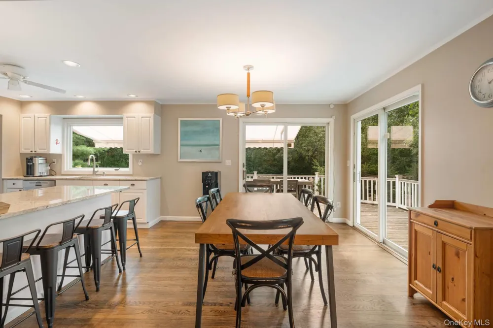 55 Red Fox Lane Wainscott, NY 11937