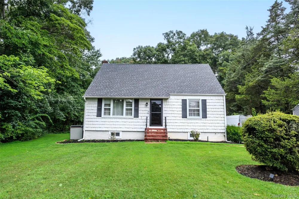 99 Warner Road Huntington, NY 11743