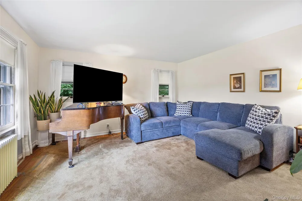 99 Warner Road Huntington, NY 11743