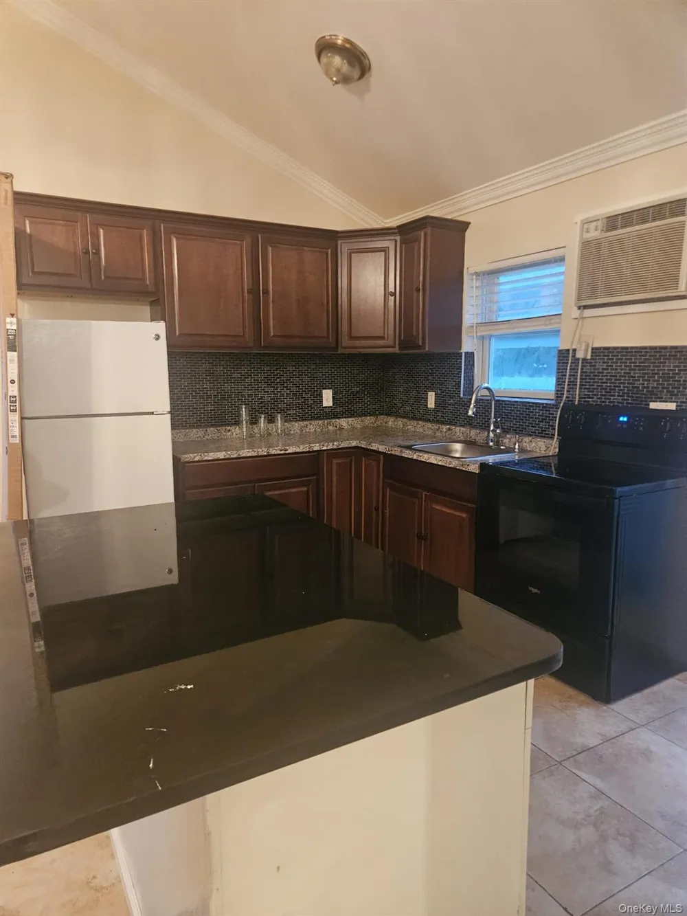 47 W Lakeland Street #2 Babylon, NY 11706