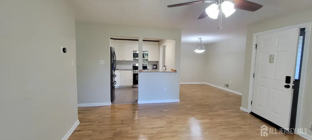 43 Crabapple Lane Franklin, NJ 08823