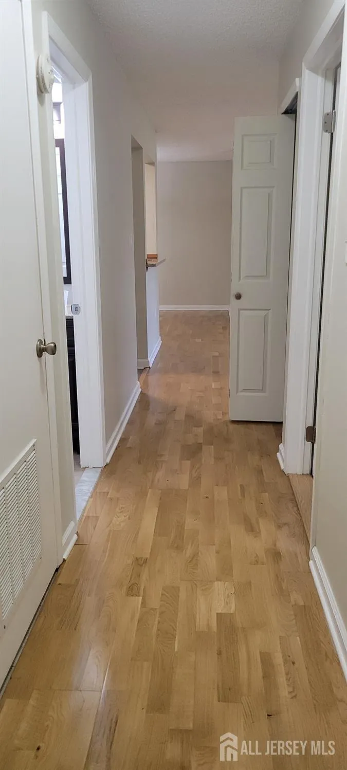 43 Crabapple Lane Franklin, NJ 08823