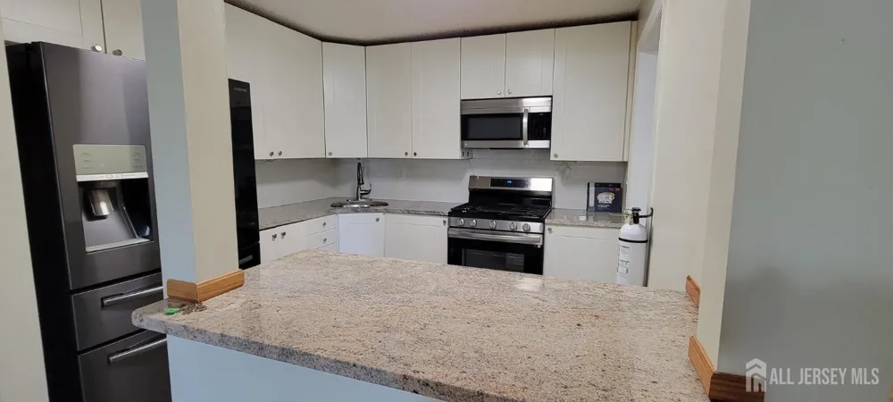 43 Crabapple Lane Franklin, NJ 08823