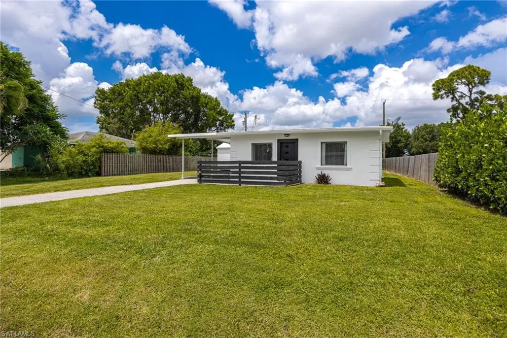1201 Orange Avenue North Fort Myers, FL 33903