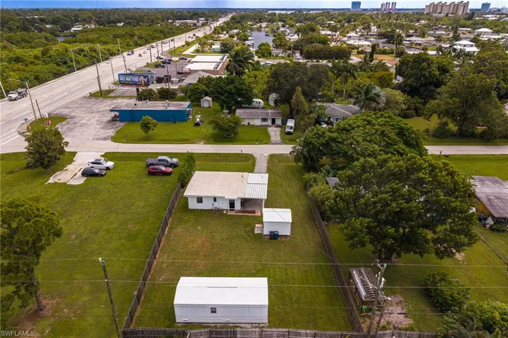 1201 Orange Avenue North Fort Myers, FL 33903