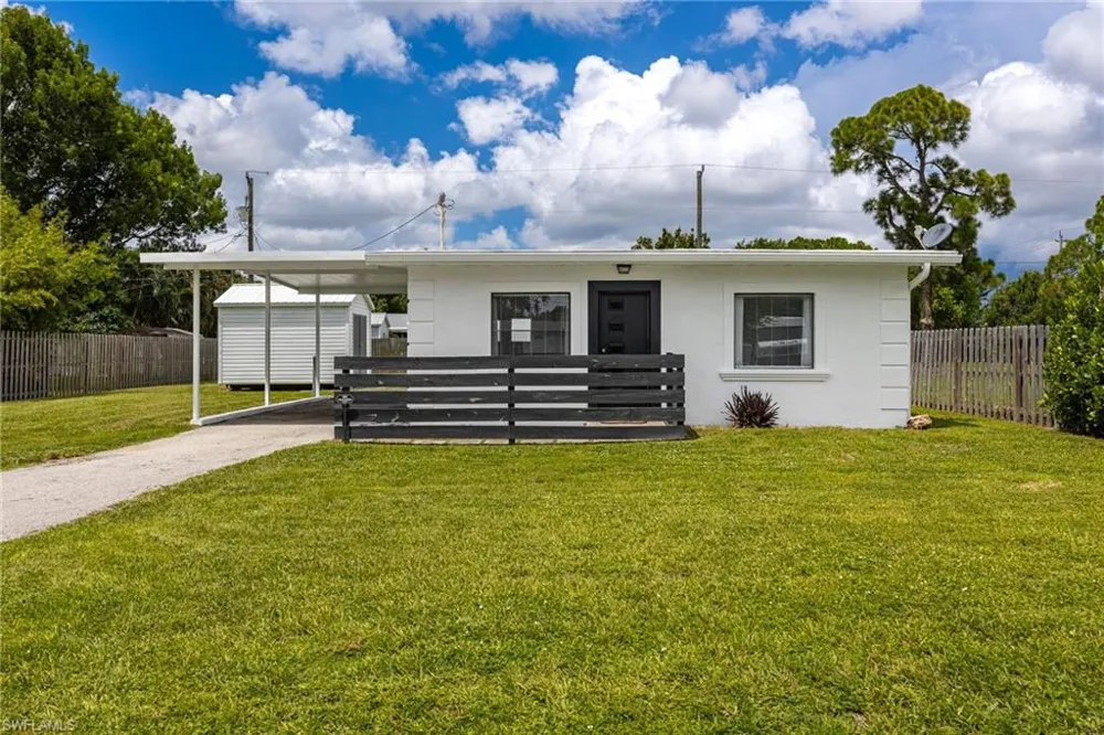 1201 Orange Avenue North Fort Myers, FL 33903