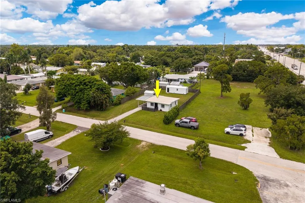 1201 Orange Avenue North Fort Myers, FL 33903