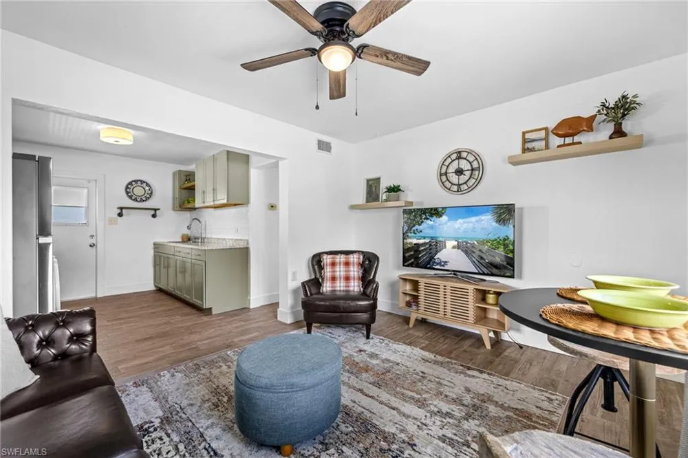 1201 Orange Avenue North Fort Myers, FL 33903