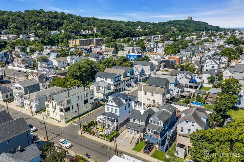 40 Miller Street Highlands, NJ 07732