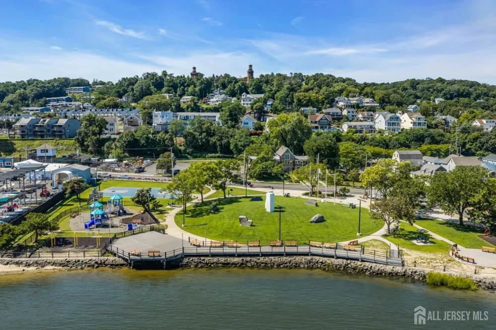 40 Miller Street Highlands, NJ 07732
