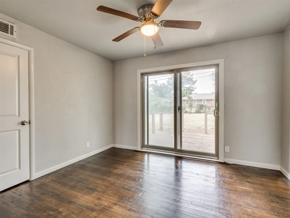 8934 E Newton Street Tulsa, OK 74115