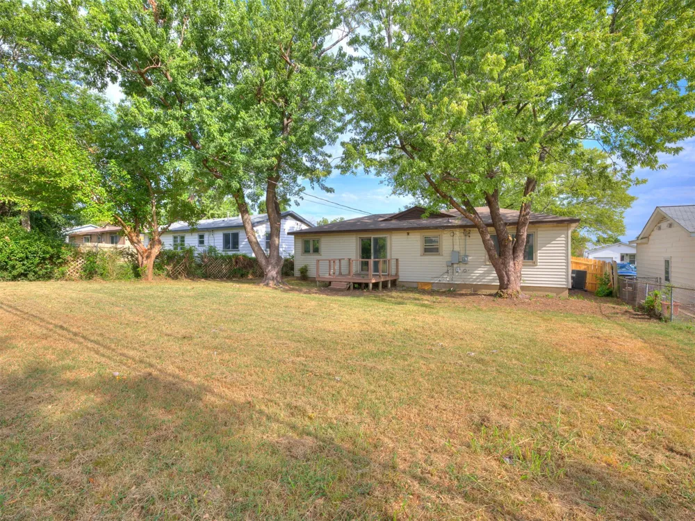 8934 E Newton Street Tulsa, OK 74115