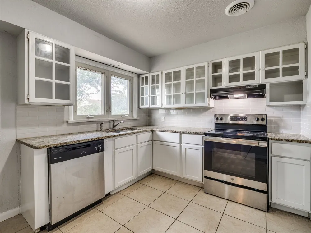 8934 E Newton Street Tulsa, OK 74115