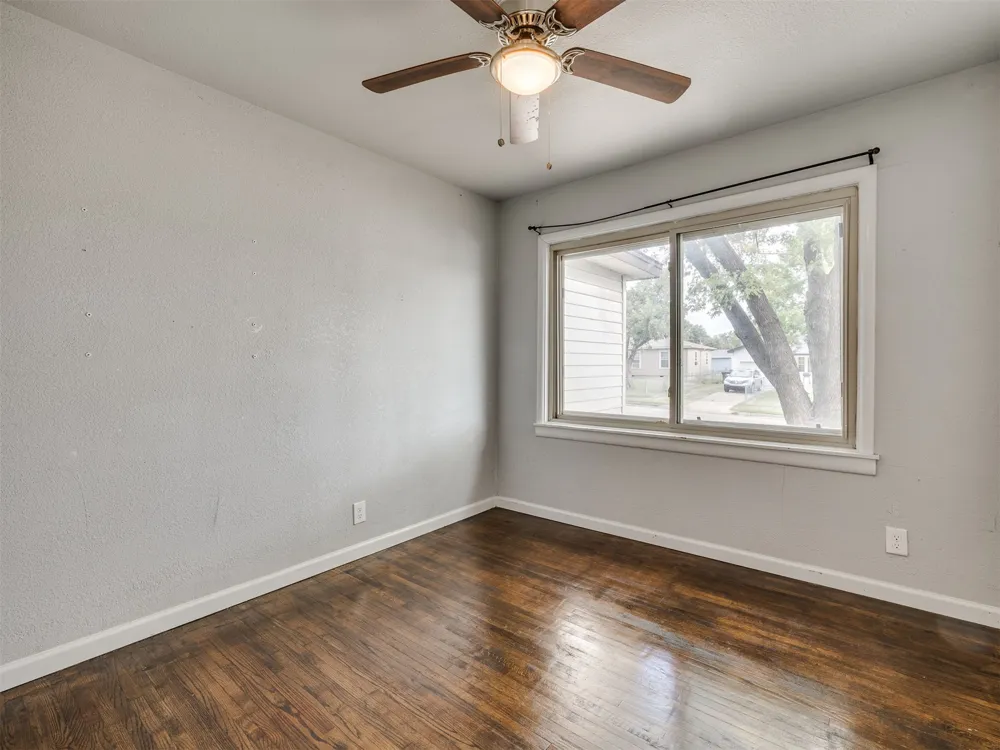 8934 E Newton Street Tulsa, OK 74115