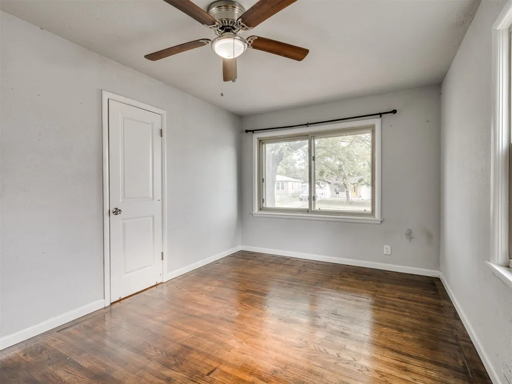 8934 E Newton Street Tulsa, OK 74115