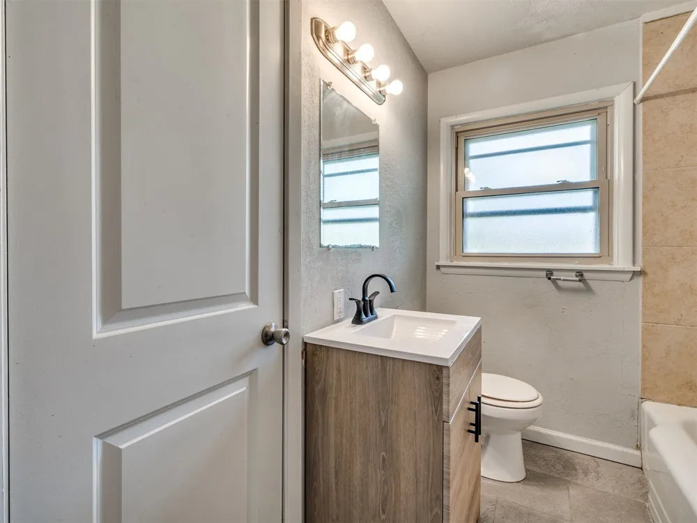 8934 E Newton Street Tulsa, OK 74115