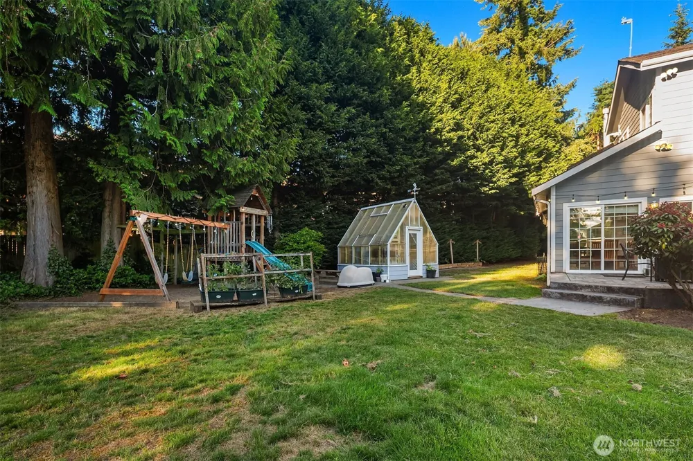 1631 180th Place SW Lynnwood, WA 98037