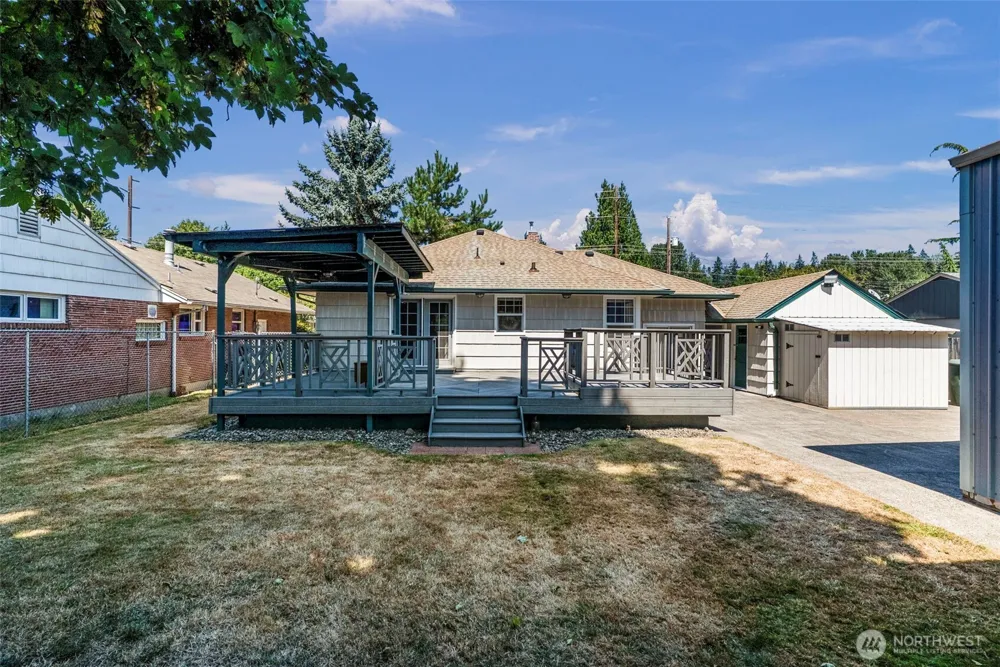 2205 Ocean Beach Highway Longview, WA 98632