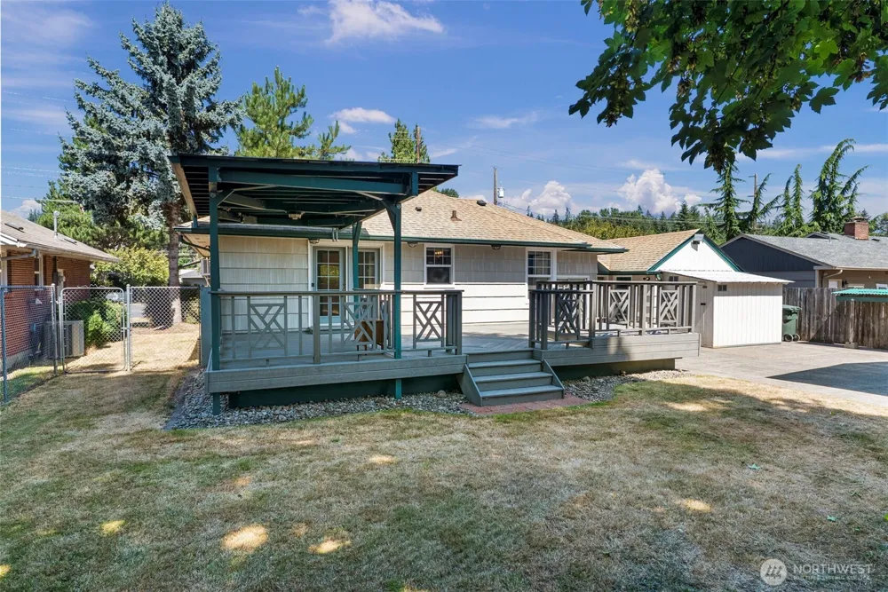 2205 Ocean Beach Highway Longview, WA 98632