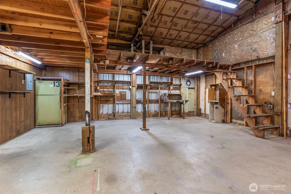 2205 Ocean Beach Highway Longview, WA 98632