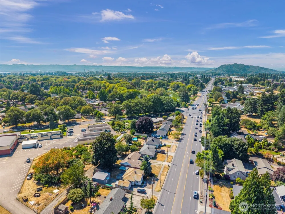 2205 Ocean Beach Highway Longview, WA 98632