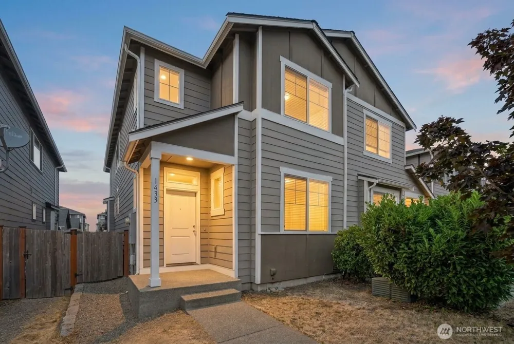 1433 E 48th Street Tacoma, WA 98404