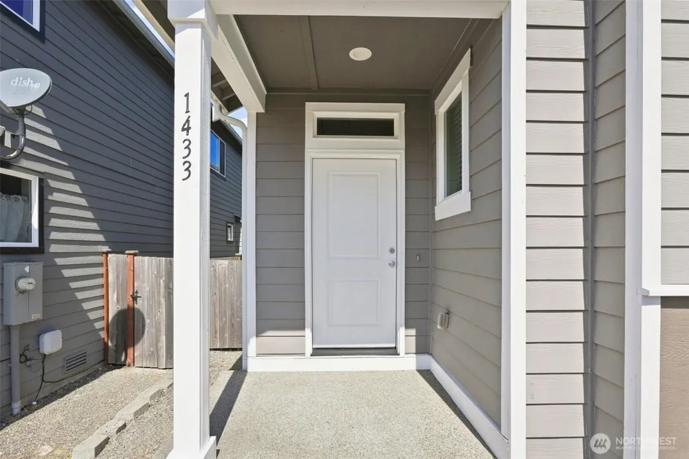 1433 E 48th Street Tacoma, WA 98404